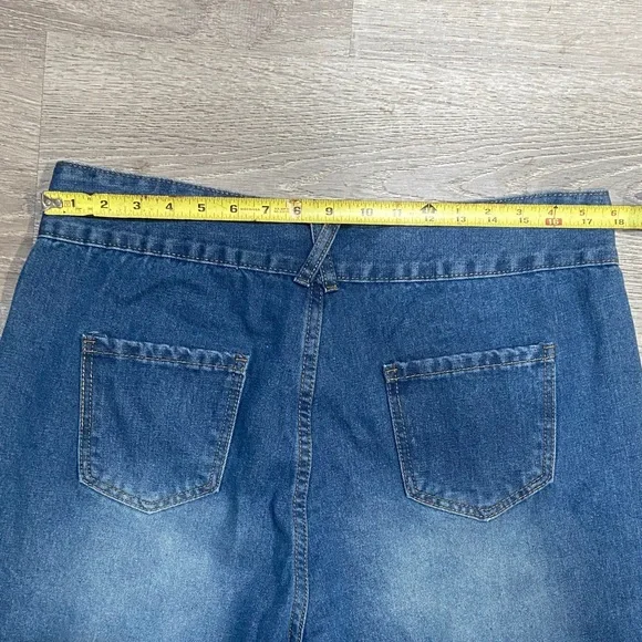 Stylish Blue Denim Jeans - Picture 3 of 4